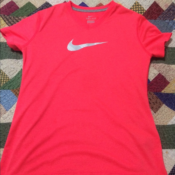 Girls  large Nike dri-fit tee