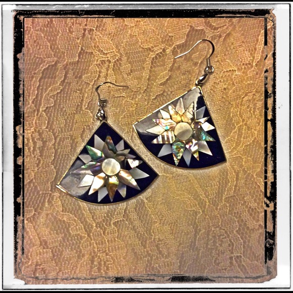 🌺VINTAGE ABALONE EARRINGS🌺