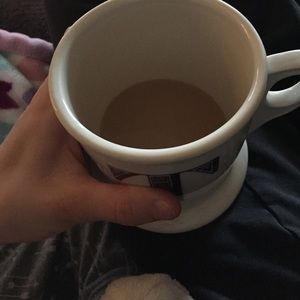 Meet your Posher, Kira