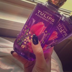 2 brand new Bath and Body Shower gel!
