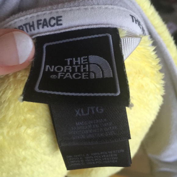 Yellow fuzzy north face - Picture 4 of 4