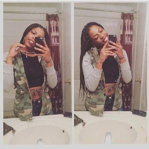 Meet your Posher, Desiree