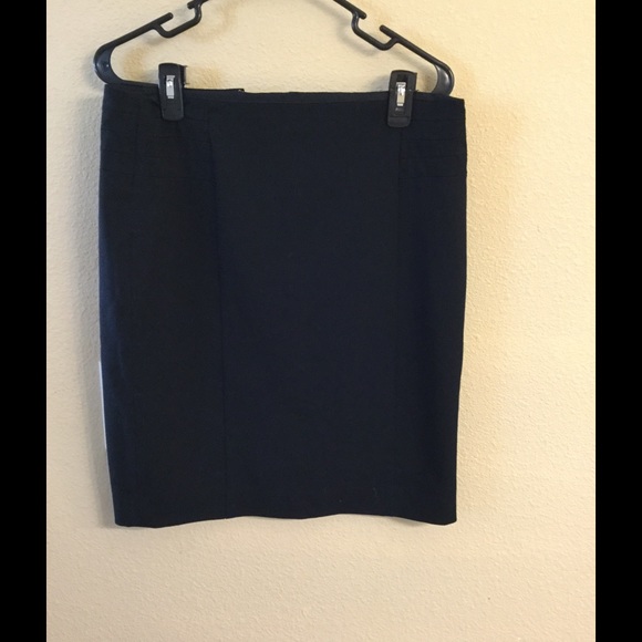 Black pencil skirt
