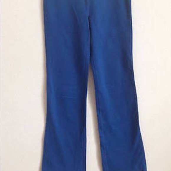 Like new Lululemon astro pant in 10