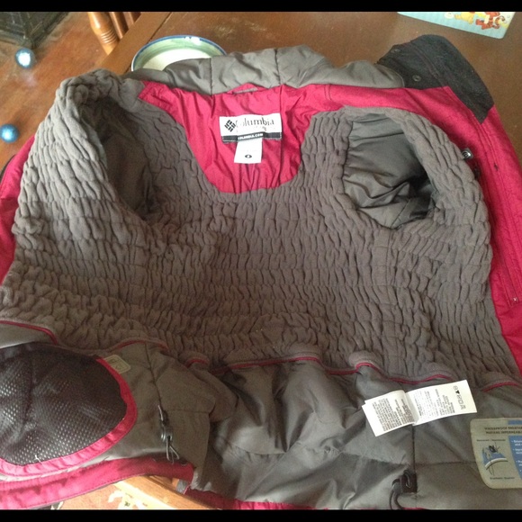SOLD Heavy winter Columbia jacket - Picture 2 of 4