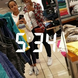 Meet your Posher, Gabrielle