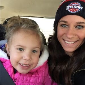 Meet your Posher, Cortney