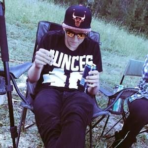 Meet your Posher, Alex