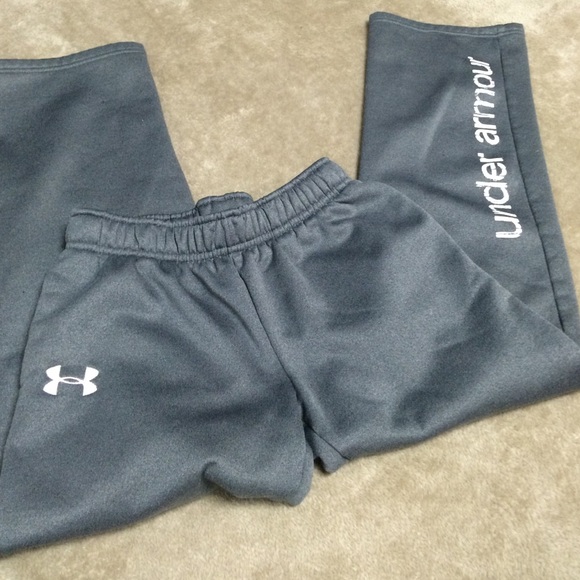 Under armour youth medium sweats