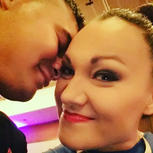 Meet your Posher, Whitney - Picture 1 of 1