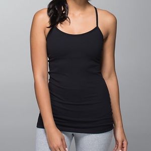 LULULEMON Power Y black top
