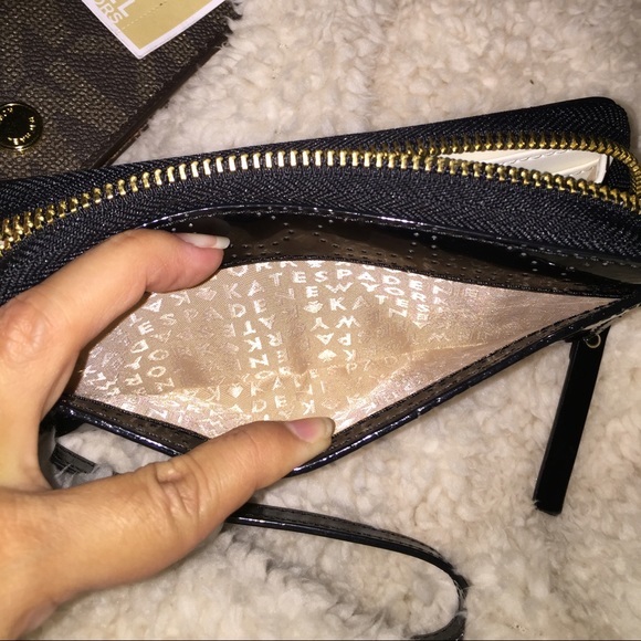 Kate Spade Wristlet - Picture 4 of 4
