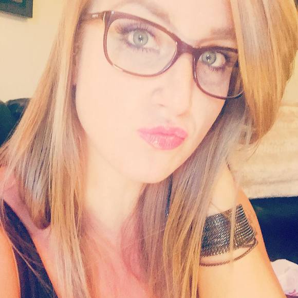 Meet your Posher, Lindsay - Picture 1 of 1