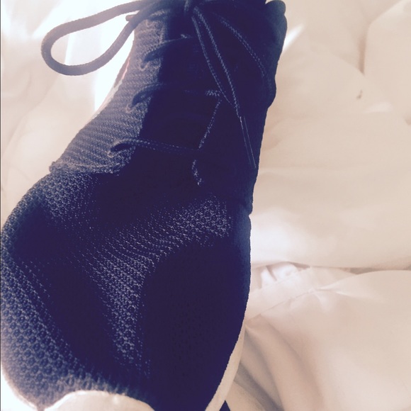 Nike Custom Running Shoes - Picture 2 of 3