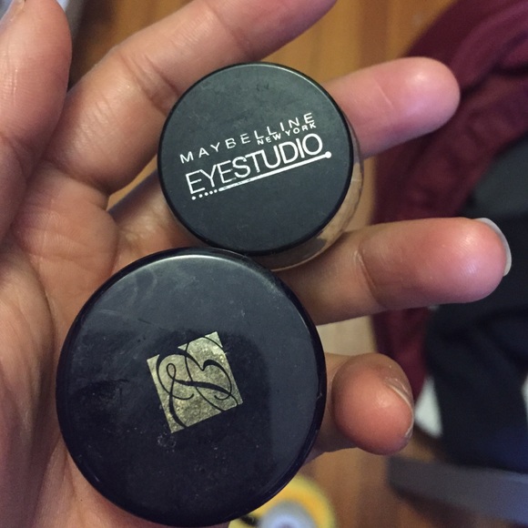 Foundation powder and  eyeliner bundle