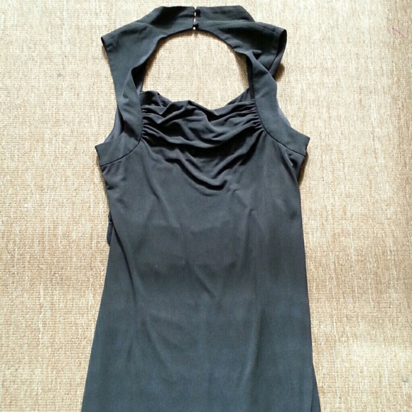 Keyhole Black Dress - Picture 3 of 3