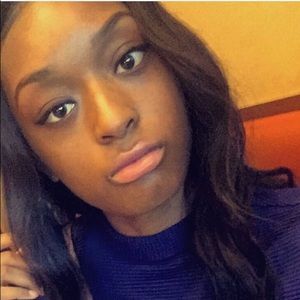 Meet your Posher, Krystal