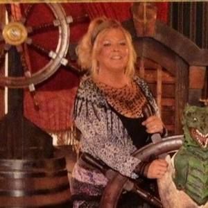 Meet your Posher, Annette