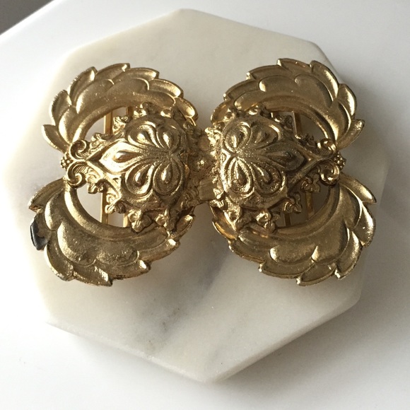 Vintage gold belt buckle