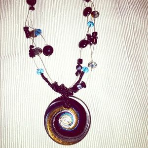 Glass pendant necklace