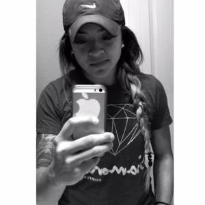 Meet your Posher, Giovana