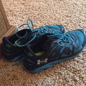 Men's Under Armour Spine tennis shoes