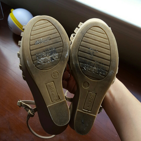 Beige heela - Picture 3 of 4