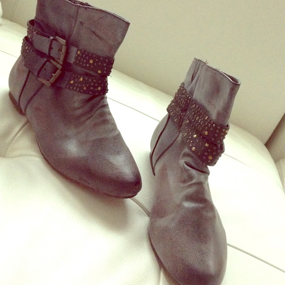 Cute Ankle Boots - Picture 1 of 4