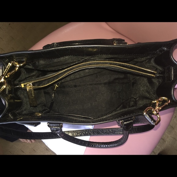 Micheal Kors purse-perfect condition! - Picture 2 of 4