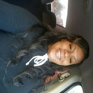 Meet your Posher, Elisa