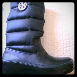 Tory Burch Puffer Boots 💕