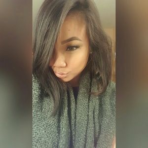 Meet your Posher, Mollee