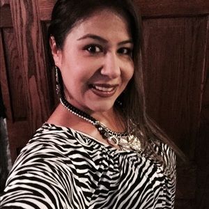 Meet your Posher, Jacqueline