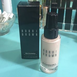Bobbi Brown Skin foundation - Alabaster