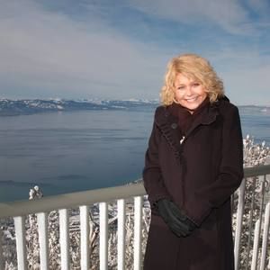 Meet your Posher, Connie