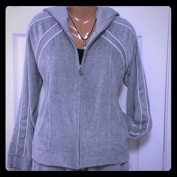 Grey track suit 👟❄️