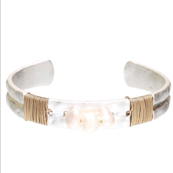 Silver Bracelet with Pearls