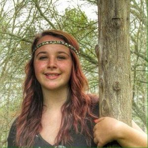 Meet your Posher, Melany