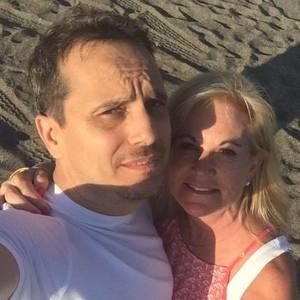 Meet your Posher, Paulo