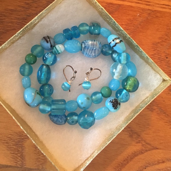 Blue beaded braclet