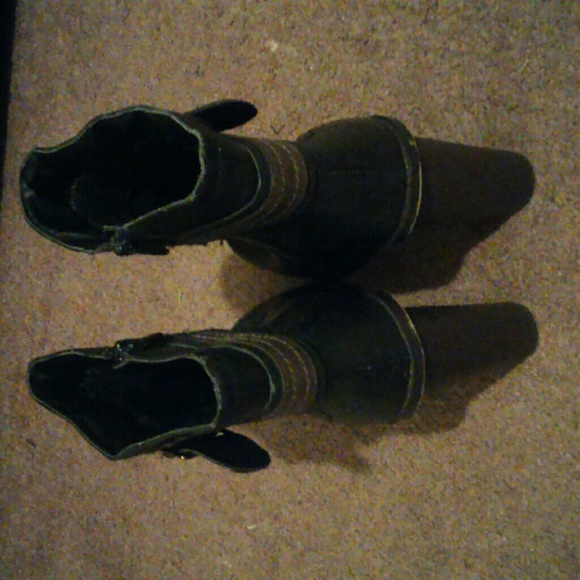 CLabel Boot Heels - Picture 3 of 4