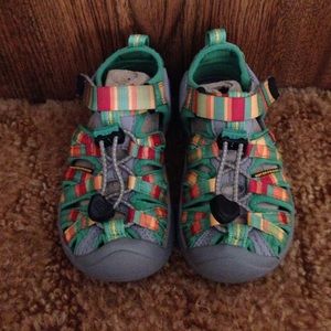 Raya Greenbriar  KEENS