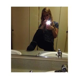 Meet your Posher, Lynsey