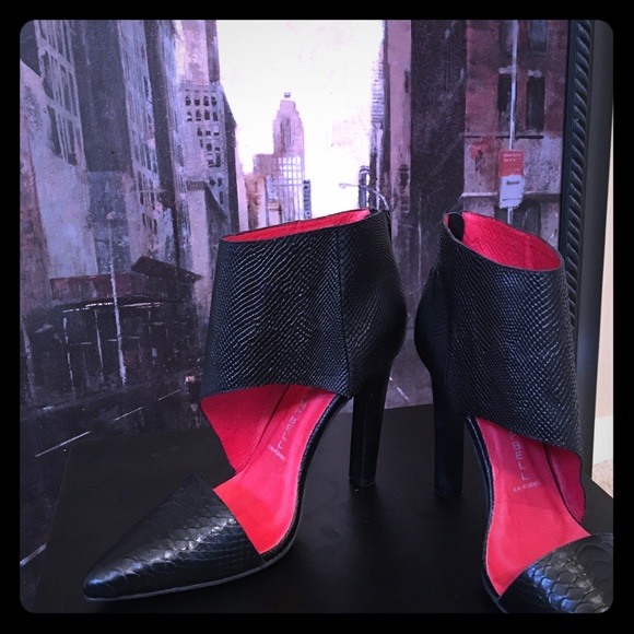Jeffrey Campbell Pumps- New!
