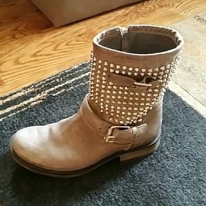 Steve Madden Boots