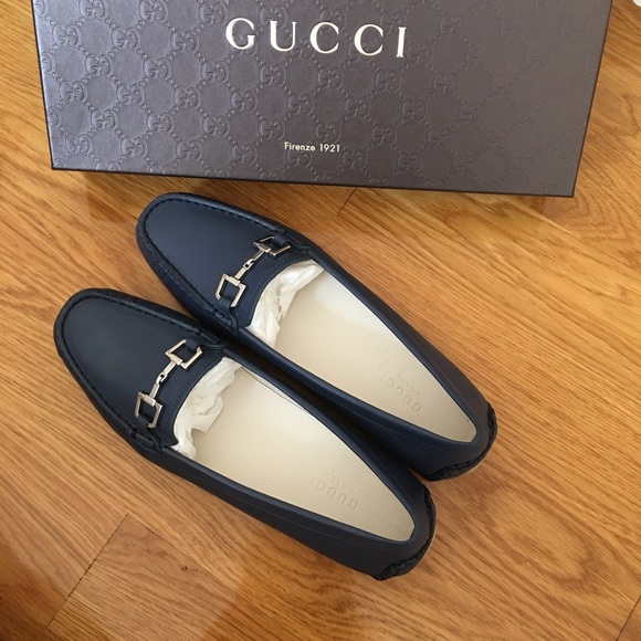 Gucci AUTHENTIC womens moccasins loafers