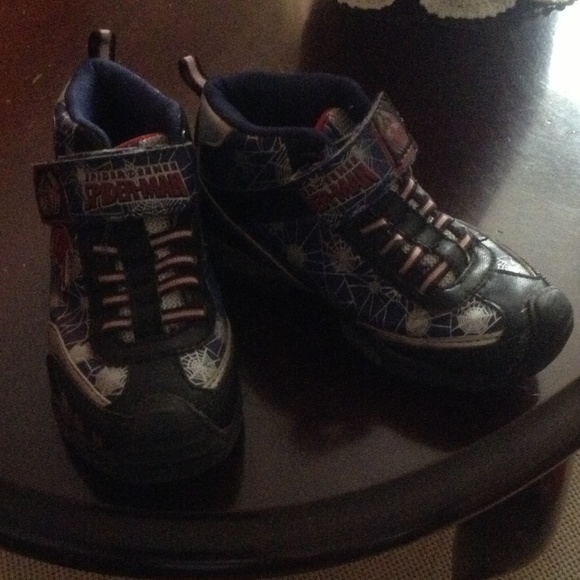 Spider-Man Kids Shoes 11