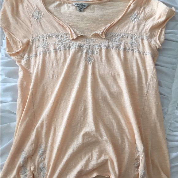 short sleeve lucky brand top with lace detailing