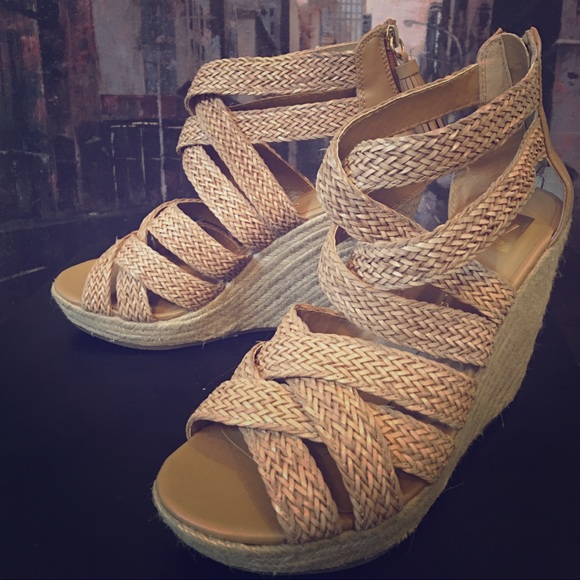Dolce Vita Wedge Sandals- New!