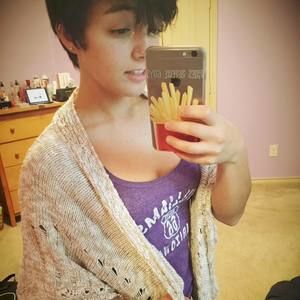 Meet your Posher, Katie